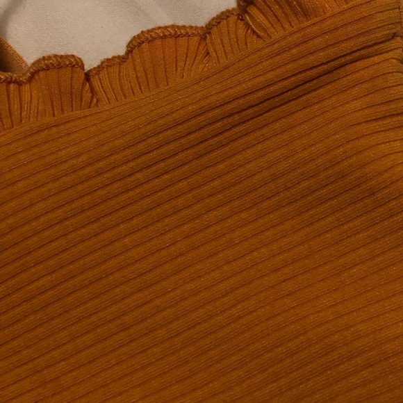 Ruffle synched bandeau top - Picture 2 of 6